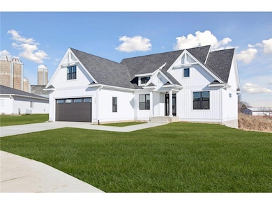 112 W Brewer St, Roberts, WI 54023 - photo 4