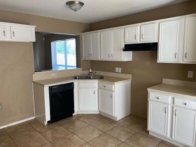 8017 Alex David Cir, Dallas, TX 75232 - photo 5