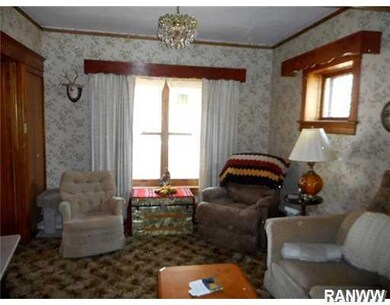 1020 7th St E, Menomonie, WI 54751 - photo 7