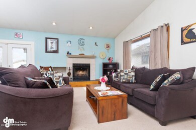 Living Room_Kristian 021-SMALL