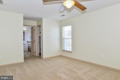 7704 Cumbertree Ct, Springfield, VA 22153 - photo 5