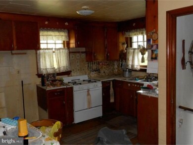 322 Fenimore St, Vineland, NJ 08360 - photo 5