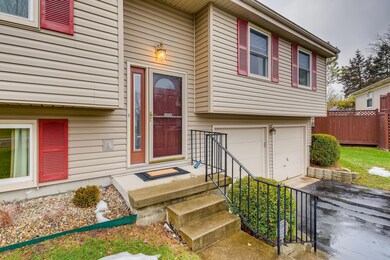 03 Exterior Front Entry