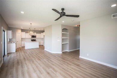 8004 NW 95th Cir, Johnston, IA 50131 - photo 2