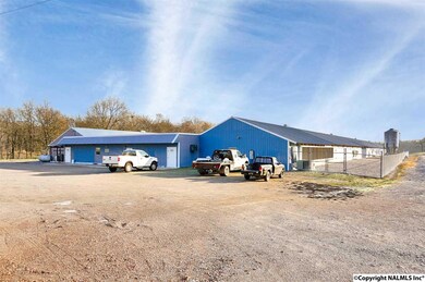 707 Petty Branch Rd, Prospect, TN 38477 - photo 2