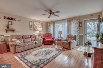 3750 Susan Ln, Brookhaven, PA 19015 - photo 5