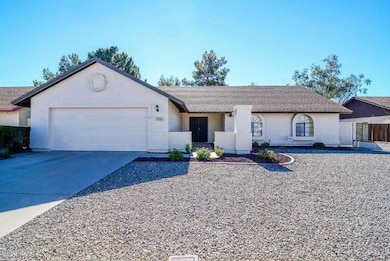 3301 W Campo Bello Dr, Phoenix, AZ 85053 - photo 7