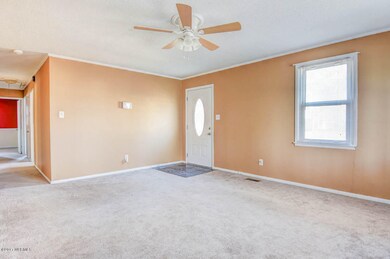 603 Maple St, Jacksonville, NC 28540 - photo 4