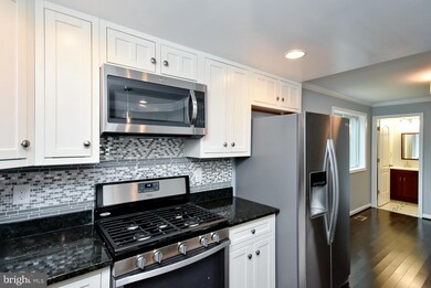 7707 Emerson Rd, Hyattsville, MD 20784 - photo 4