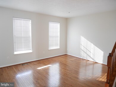 605 Macdill Rd, Middle River, MD 21220 - photo 4