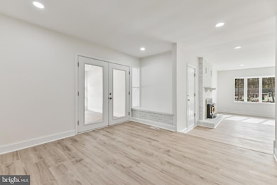 745 W Clayton Ave, Clayton, NJ 08312 - photo 7