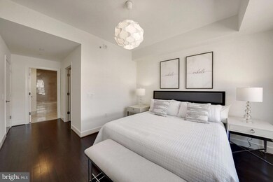 The Columbia Residences unit 908, Washington, DC 20037 - photo 5