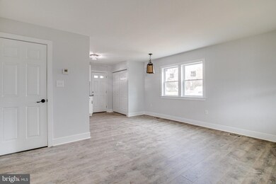 1516 Wilson Point Rd, Middle River, MD 21220 - photo 5