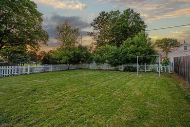 1310 10th Ave NW, Austin, MN 55912 - photo 6