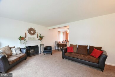 309 Kent St, Falls Church, VA 22046 - photo 2