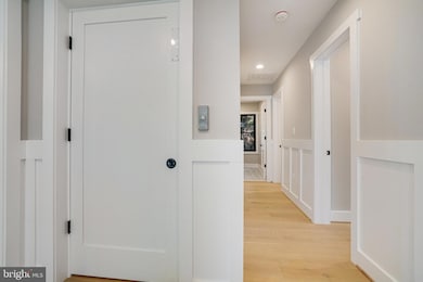 4929 34th Rd N, Arlington, VA 22207 - photo 7