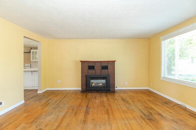 1419 Daisy Ln, Grants Pass, OR 97527 - photo 5