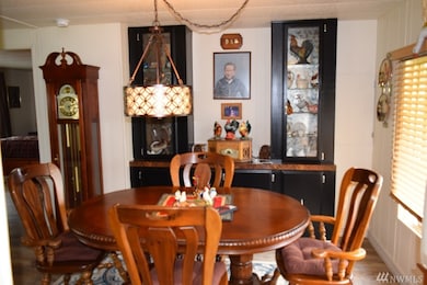 939 Noble Place, Enumclaw, WA 98022 - photo 6