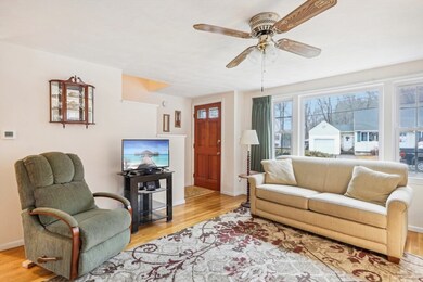 13 Salvatore Cir, Danvers, MA 01923 - photo 3