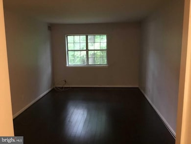 5833 Cove Landing Rd unit 102, Burke, VA 22015 - photo 6