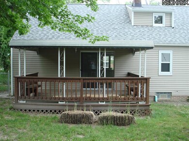 Nice big covered deck on back of the house, off ki