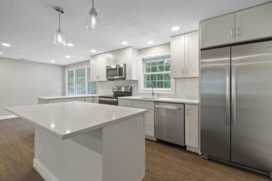 24 Juniper Ln, Framingham, MA 01701 - photo 7