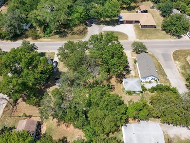 1201 N Center Ave, Bethel Acres, OK 74801 - photo 3