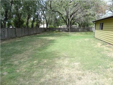 Large lot w/ sprinkler system!