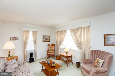 835 Walnut St unit 837, Emmaus, PA 18049 - photo 3