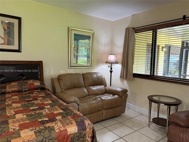 811 NE 10th St unit 4, Hallandale Beach, FL 33009 - photo 6