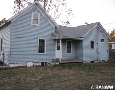 119 W Washington St, Augusta, WI 54722 - photo 2