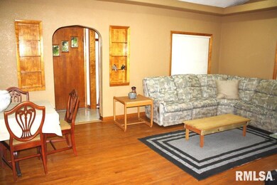 4433 Cheyenne Ave, Davenport, IA 52806 - photo 3