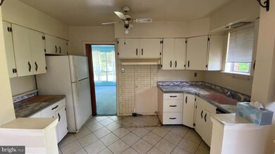 9118 6th St, Lanham, MD 20706 - photo 4