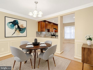 13776 Flowing Brook Ct unit 31-A, Chantilly, VA 20151 - photo 4