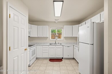 209 Cliff View Cir, Parachute, CO 81635 - photo 4