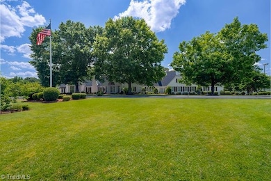 6 Curtis Ct, Thomasville, NC 27360 - photo 2