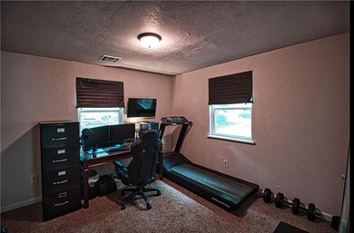 516 N Wentz St, Guthrie, OK 73044 - photo 2