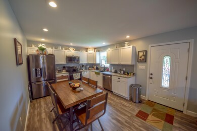 901 E Myrtle Ave, Johnson City, TN 37601 - photo 7