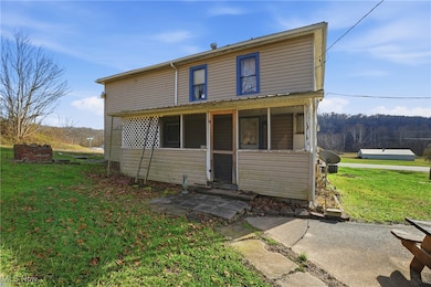 8045 Veto Rd, Belpre, OH 45714 - photo 4