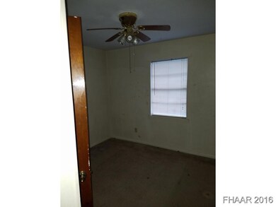 102 W Halstead Ave, Copperas Cove, TX 76522 - photo 3