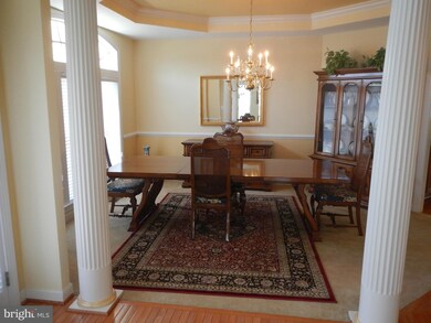 16625 Radcliffe Ln, Woodbridge, VA 22191 - photo 3