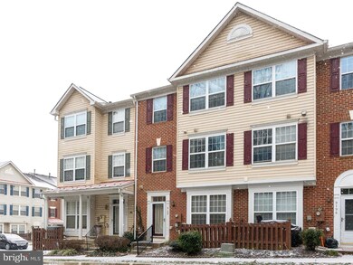 9198 Cardinal Forest Ln unit 49, Lorton, VA 22079 - photo 2