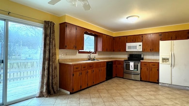 74 Lopes Ave, Burlington, VT 05408 - photo 4