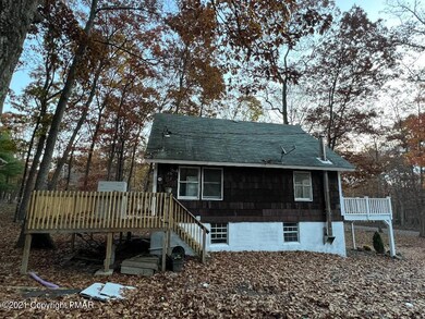 151 Badger Dr, Bushkill, PA 18324 - photo 2