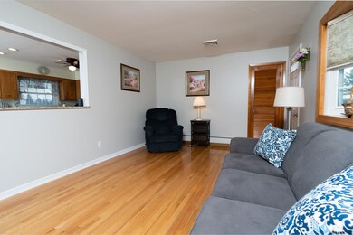 29 Norbrick Dr, Albany, NY 12205 - photo 6