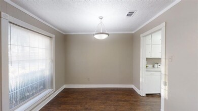 332 Cooper Dr, Hurst, TX 76053 - photo 4