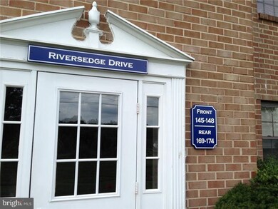 174 Riversedge Dr, Norristown, PA 19403 - photo 4