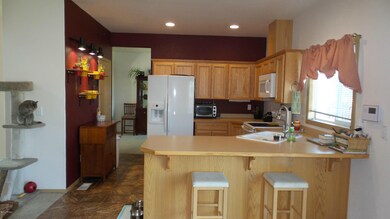 208 S Zeus St, Moxee, WA 98936 - photo 6