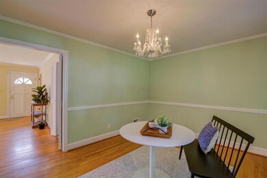 07-07 2360 Kipling St SW