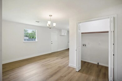 906 South Rd, Baytown, TX 77521 - photo 6